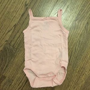 NWT: Set of 6 tank Onesies from H&M, Size 4-6 Mo